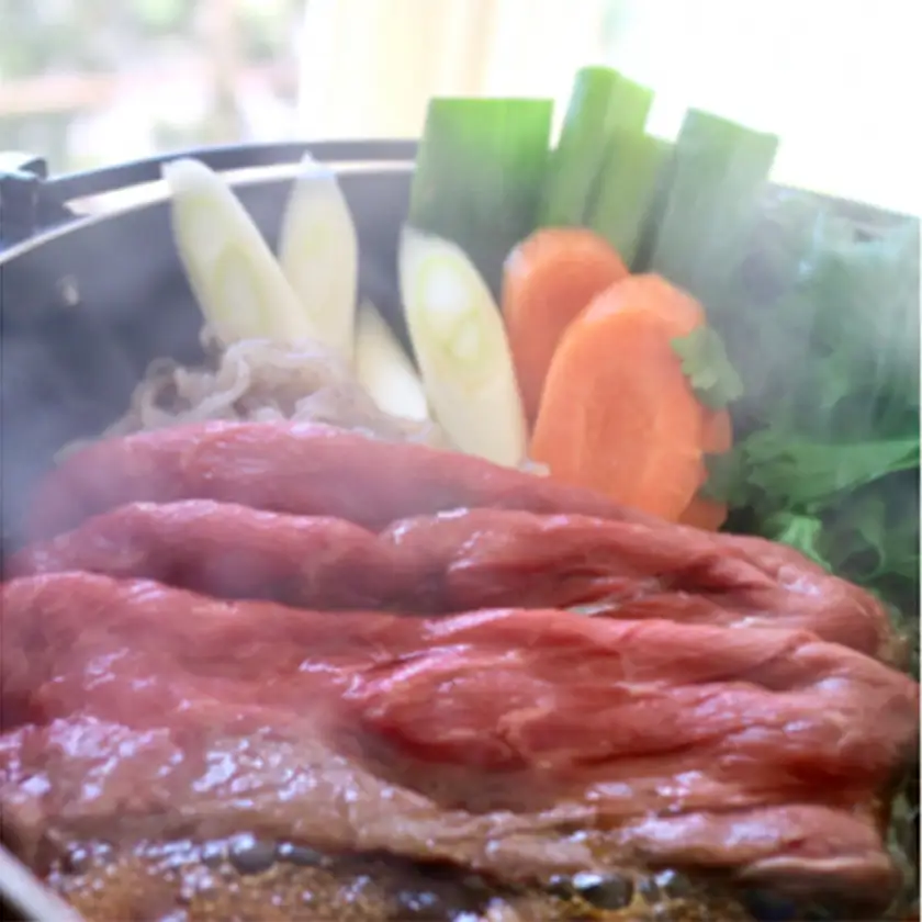 牛肉 厳選牛ロース肉500g・厳選牛赤身肉スライス400g すき焼・しゃぶしゃぶ食べ比べ【牛肉】