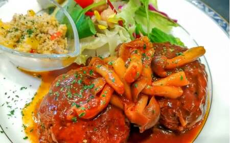 【無添加】碧南DELIシリーズ お肉と惣菜の定期便 6回お届け（6種食べ比べコース 4人前） 時短料理 お手軽 温めるだけ お惣菜 お取り寄せ 冷凍 おいしい オムライス ハンバーグ 牛すじ カレー H080-057