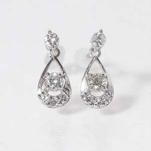 プラチナ　0.20ct　雫　ダイヤモンドピアス