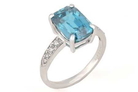 【一点もの】ブルージルコン（5.42ct）ダイヤモンドプラチナリング　R92　K05148-H
