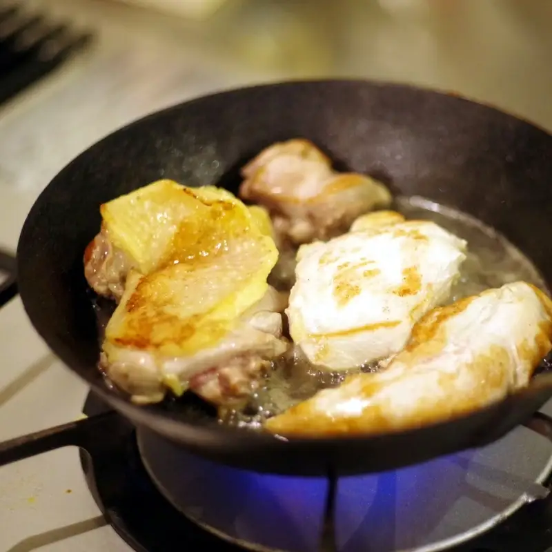 数量限定 比内地鶏 まるっと 1羽 約900g～ 小分け セット 鶏肉 地鶏 国産鶏肉