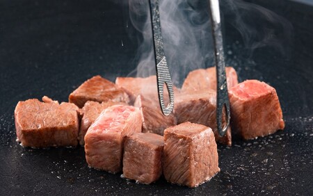 【A4～A5等級】おおいた和牛サイコロステーキ400g ステーキ 牛肉 豊後牛 焼肉 鉄板焼き 大分県産_2383R