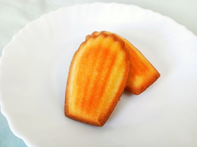 「栗の味覚 ふる里」「半小豆餡入焼饅頭／小路」「マドレーヌ」セット 計16個入｜菓子処ふる里 全菓博栄誉大賞受賞 スイーツ デザート お菓子 焼き菓子 和菓子 洋菓子 [4753]