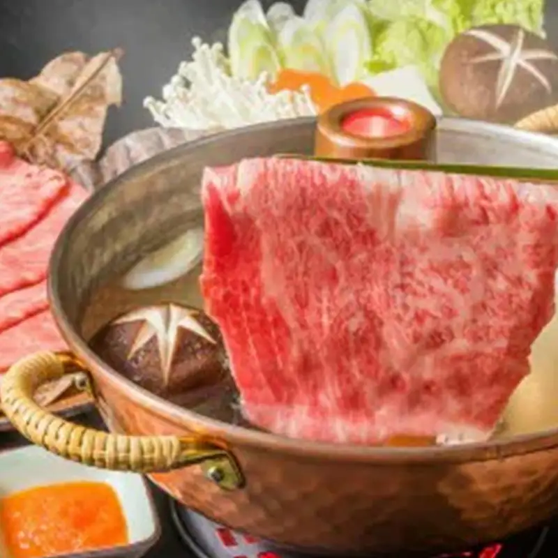 【A4～A5】博多和牛しゃぶすき焼き用(肩ロース肉・肩バラ・モモ肉)800g(400g×2P)【博多和牛 和牛 牛 肉 お肉 しゃぶしゃぶ すき焼き 贅沢 人気 食品 オススメ 送料無料 福岡県 筑前町 AR034】