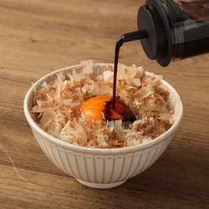 宗田節うどんを楽しむギフトセット（宗田節うどん 200g×4、卵かけご飯専用宗田節 10g×3、だし醤油用宗田節 20g、宗田節だしつゆ（3倍濃厚）300ml）讃岐うどん 鰹節 ギフト【R01643】