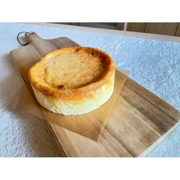 【京都チーズケーキ博物館】カマンベールのニューヨークチーズケーキ（プレーン）