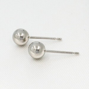 甲府市発 PT900 丸玉ピアス 5mm プラチナ スタッド 定番 [PS-1105PT]