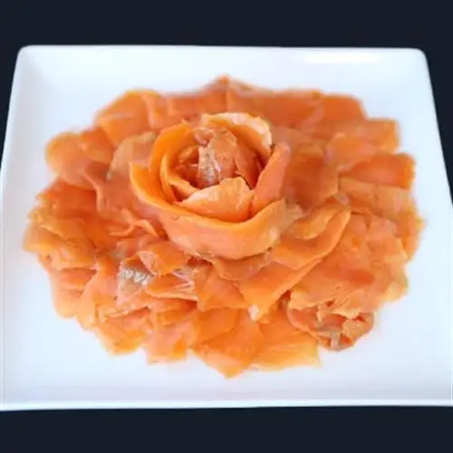 満足サイズ♪スモークワインサーモンホール1kgカット×1パック_スモークサーモン 大サイズ ワインに合う 鮭 高級_【配送不可地域：離島】【1287530】