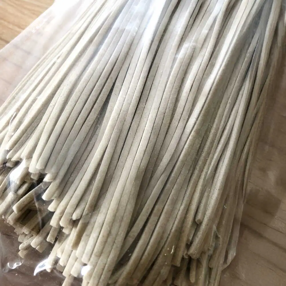 北海道十勝 半生そば 細麺 200g×3袋 めんつゆ付き | 瀬戸内商事 [BNBF013]