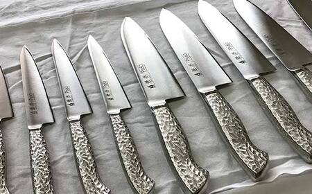 兼秀 オールステンレス鋼製三徳包丁 【サンケントータル】 家庭用包丁 三徳 包丁 ナイフ SUS ステンレス 名入れ加工 カネヒデ KANEHIDE 調理器具 キッチンツール キッチン用品 誕生日 プレゼント ギフト 父の日 母の日 敬老の日 記念日 卒業式 入学式 お祝い 贈答 岐阜県 坂祝町 さかほぎ F6M-243