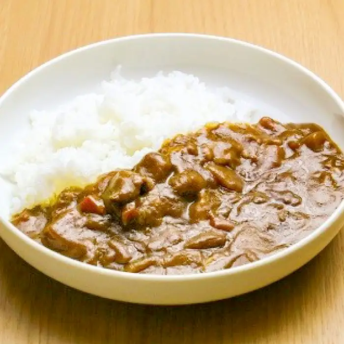奥出雲和牛カレー5個【カレー レトルト 中辛 奥出雲和牛 黒毛和牛 和牛 牛肉 国産 便利 時短調理 ビーフカレー レトルトカレー 5箱 セット レンジ 湯煎 保存食 備蓄 非常食 常温 贈答 贈り物 プレゼント ギフト】
