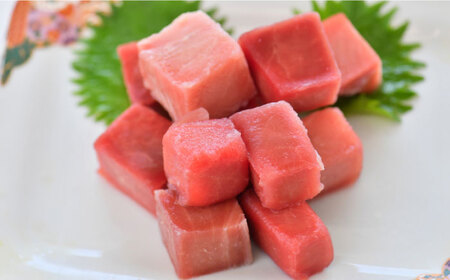 【全12回定期便】【訳あり】天然 まぐろ 赤身（約1kg） わけあり ワケあり 鮪 マグロ 魚 刺身 まぐろ あかみ 横須賀【横須賀商工会議所 おもてなしギフト事務局（本まぐろ直売所 横須賀本店）】 [AKAK058]