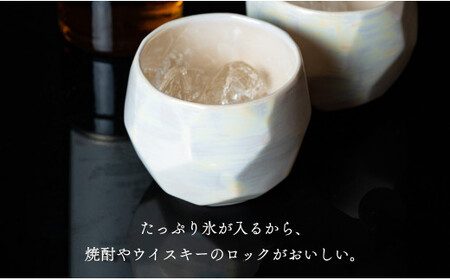 【晩酌を華やかに】メタリックな有田焼 ロックカップ(面取り) 白色 4個セット 女性にも人気 【喜鶴製陶】軽量 ギフト ペアセット 食器 有田焼 ロックグラス ビアカップ タンブラー 35000円 3.5万円 cy038