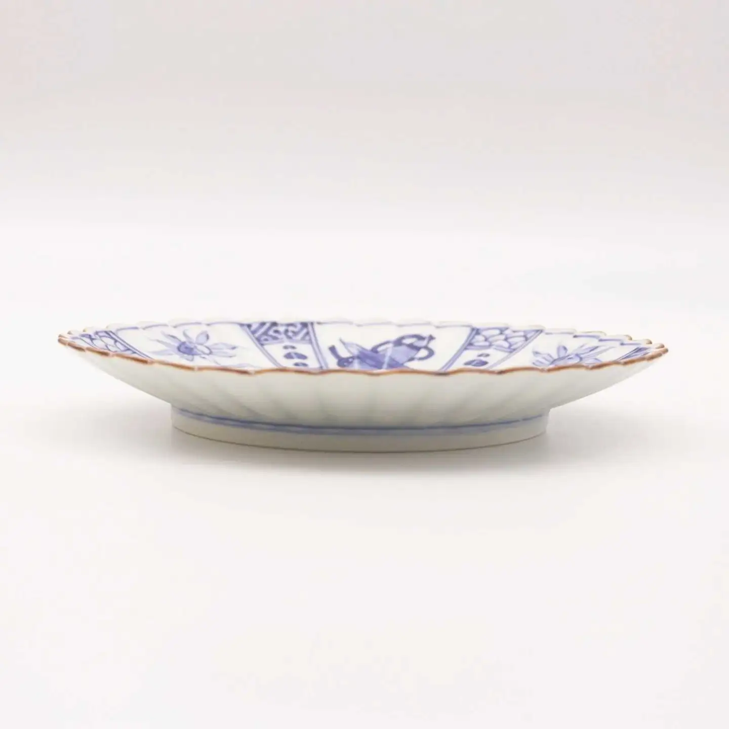 【有田焼】染付芙蓉手菊型6寸皿（2点セット） / 有田焼 焼き物 / 佐賀県 [41APAD030]