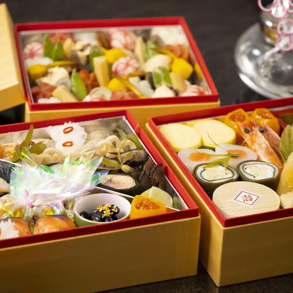 香川讃岐の地で80年の歴史。料亭二蝶のおせち料理「祝」三段 4～5人前 全38品 冷蔵【12月31日到着予定】