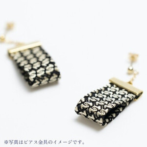 イヤリング ガルザイヤリング 【 ゴールド 】 アクセサリー シルクのイヤリング クスカ シルクのアクセサリー