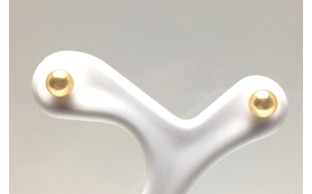 真珠 ピアス 4.0～4.5ミリ K18 アクセサリー パール アコヤ真珠 伊勢 志摩 伊勢志摩 英虞湾 冠婚葬祭 慶事 弔事 結婚式 入学式 卒業式 ギフト フォーマル カジュアル 誕生石 記念日 / 老舗の真珠専門店・高品質アコヤ真珠ゴールドピアス4.0～4.5ミリ（K18）