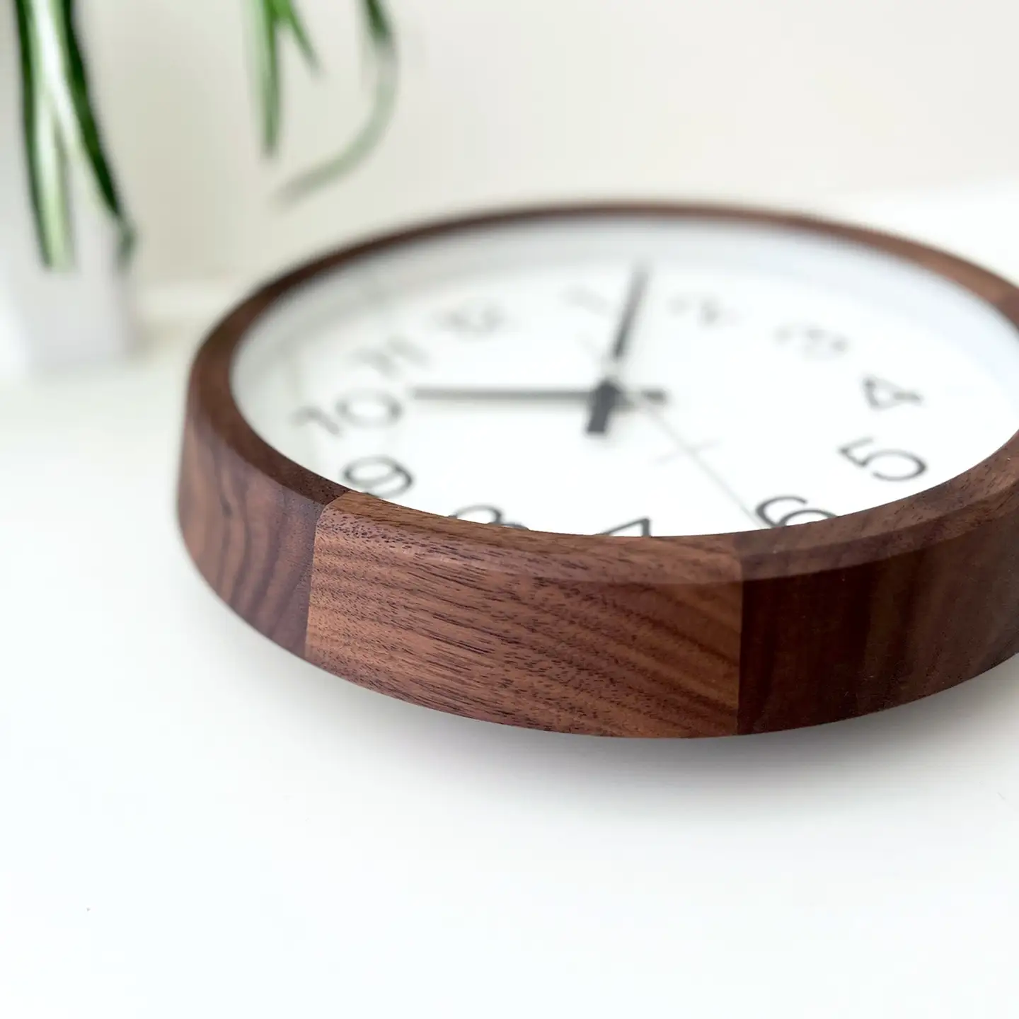 KATOMOKU muku clock 木製掛け時計(ウォールナット）km-108WA