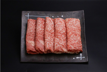 【30営業日以内配送】幸生牛 ロース すき焼き用 500g 肉 すきやき しゃぶしゃぶ 牛肉 希少 山形 《幸せを運ぶ牛》　022-D-YL055