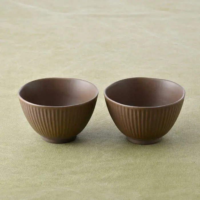 【波佐見焼】しのぎ 丼ぶり ブラウン 2個セット【トーエー】[QC75]