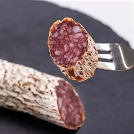 大樹町産　ケンボロー・ホエー豚　白カビサラミソーセージ　2本_肉 ベーコン・サラミ 豚肉 _【配送不可地域：離島】【1535423】