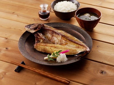 【焼津ひもの食堂】焼いてあるひものセット【雅】 (a15-667)