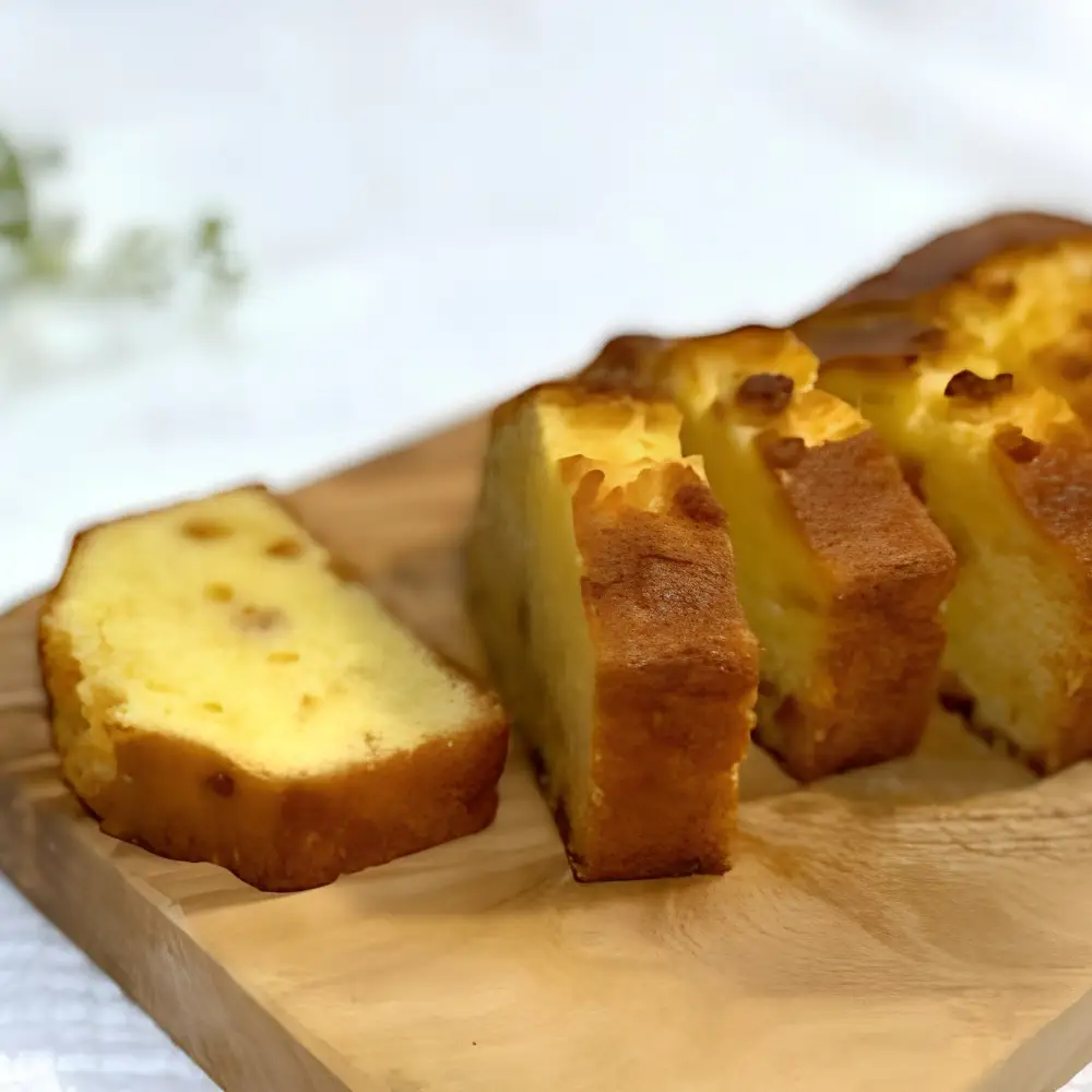 保存料・着色料は使用せず、三重県産高級小麦粉を使ったHideka.5のパウンドケーキ　オレンジ　フルサイズ1本　Hideka.5【パウンドケーキ お取り寄せ グルメ スイーツ お菓子 おやつ 洋菓子 ケーキ オレンジ  ギフト 贈り物 三重県 四日市市 四日市】
