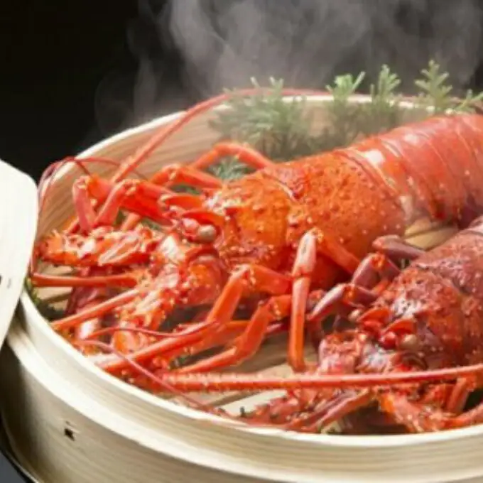 【冷凍】伊勢海老 1kg（2尾～5尾程度） 活冷伊勢海老