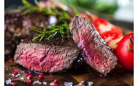南小国産 阿蘇高原牛 ヒレステーキ 約800g 贅沢 牛 牛肉 国産牛 ヒレ ヒレ肉 ステーキ ステーキ肉 赤身 赤身肉 焼肉 200g 4枚 小分け 熊本県産 国産 贈答用 ギフトハマダ 熊本 阿蘇 南小国町 送料無料