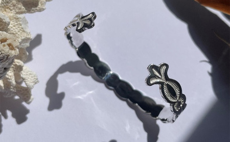 Flower ＆ Leaf Bangle レディース 選べるサイズ S ～ M サイズ バングル 