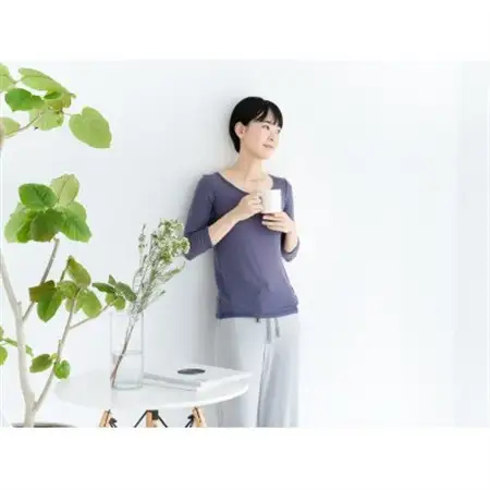 【洗える/柔らかマシュマロ素材/草木染め】七分袖Uネックインナー　コチニールパープル【1585473】