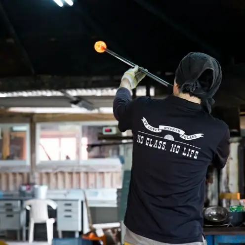 【RYUKYU GLASS WORKS 海風】オキナワオーシャン　ロック（ラージ） 〇 沖縄 読谷村 夏 琉球ガラス ガラス工房 東シナ海 体験工房 彩り ブルー コバルトブルー 地場産品 手作り 伝統工芸品 サイズ違い有 プレゼントに 涼しさ演出　 お祝いに 涼しさ演出 人気商品