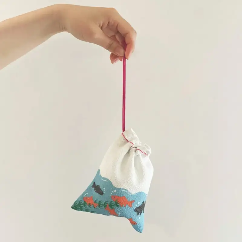 丹後ちりめん 祭巾着（きんぎょ） サイズ：約17cm×13cm
