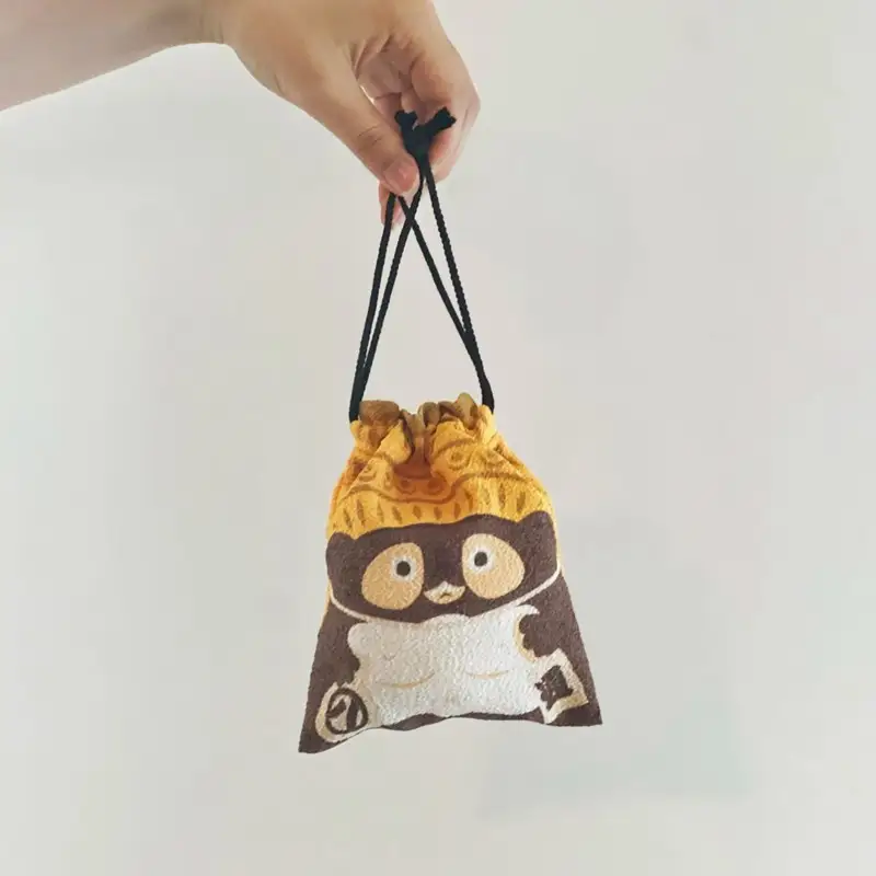 丹後ちりめん 祭巾着（たぬき） サイズ：約17cm×13cm