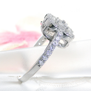 指輪 プラチナ PT900 【0.61ct】 ダイヤモンド レディース リング クローバー 四つ葉 花 ダイヤリング【f259-pt-d】 ALPAZ122