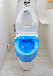 D210　抗菌簡易トイレ　「オイトイレ」100回分【和弘プラスチック 防災トイレ 防災用品 防災グッズ 簡易トイレ 非常用 大阪 八尾市】