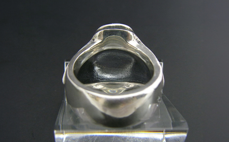 Medium Pyramid cross ring ｜ ピラミッドクロスリング リング 指輪 シルバーリング シルバー シルバー925 しっかり ボリューム ハンドメイド 手作り ゆびわ りんぐ リング 指輪 シルバー アクセサリー 925 ハンドメイド 選べる サイズ ジュエリー アクセ ファッション 人気 シンプル ギフト プレゼント 年末年始 お中元 お歳暮 内祝い 快気祝い					
