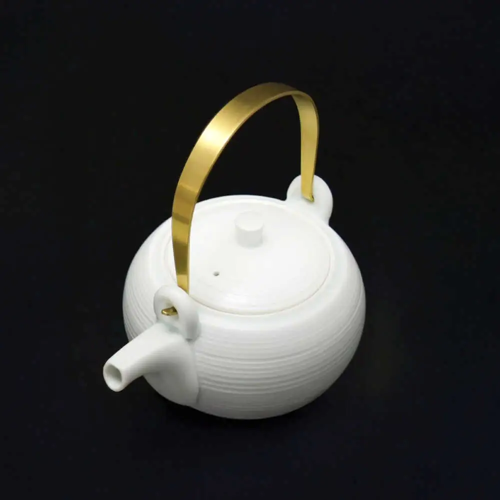 極みの茶器 土瓶 / 茶器 急須 ティーポット ホワイト / 諫早市 / 長谷川陶磁器工房 [AHBC010]
