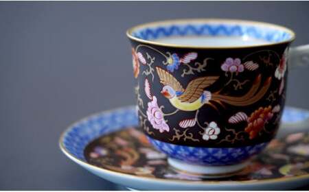 有田焼 渕地黒絵花鳥紋・コーヒー碗皿【香蘭社】食器 うつわ 器 磁器 豪華 華やか 紅茶 コーヒー おもてなし ティータイム ab013