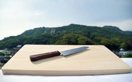 いちょうの木のまな板（小） 1枚 縦約21cm 横約36cm 厚さ2cm 重さ約0.9㎏ ／ まな板 キッチン用品 キッチン雑貨 調理器具 台所用品 木製 料理 調理 雑貨 日用品