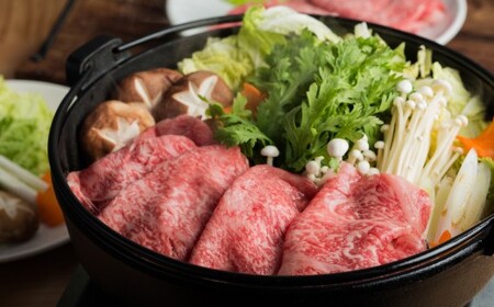 鳥取和牛 すき焼き用 Ａ 国産 牛肉 すき焼き ロース 赤身 ウデ モモ 300g 和牛 黒毛和牛 倉吉 倉吉市 冷蔵 すき焼き
