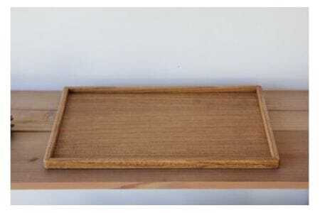 桐のトレー (L) 桐製 木製 38.5cm 29cm 無垢材 防虫剤 漂白剤 不使用 天然木 桐材 国産 日本製 食器 雑貨 インテリア 水洗い できる 木製トレー クラフト おしゃれ 工芸品 カフェ マット 皿 北欧 ウッドトレー キッチン雑貨 (F16-014)