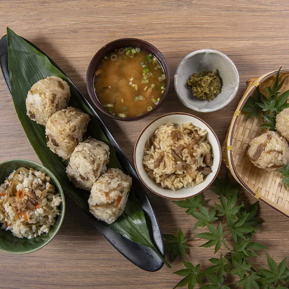 鶏めしの素3種(大分・ゆず・具だくさん)食べ比べセット 日田市 鶏めし とり 食べ比べセット[ARCC001]