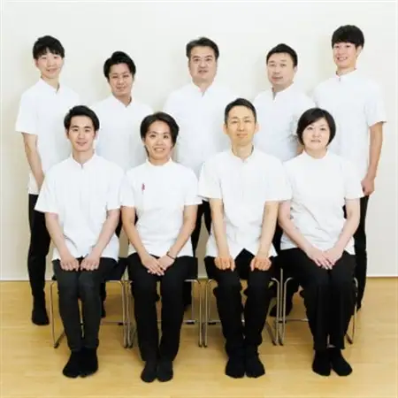 【書籍「神の手を持つ12人」に4年連続で掲載!】小橋先生が院長を務める整体院の整体施術券 4回分【1601196】