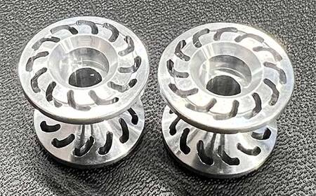 タミヤ ミニ四駆用 ベアリングアルミローラー（切削加工品）2段アルミローラーセット（13-12ｍｍ）H827282-837282 ミニ四駆 アルミローラー 東原工業所 岐阜県 F4N-1890