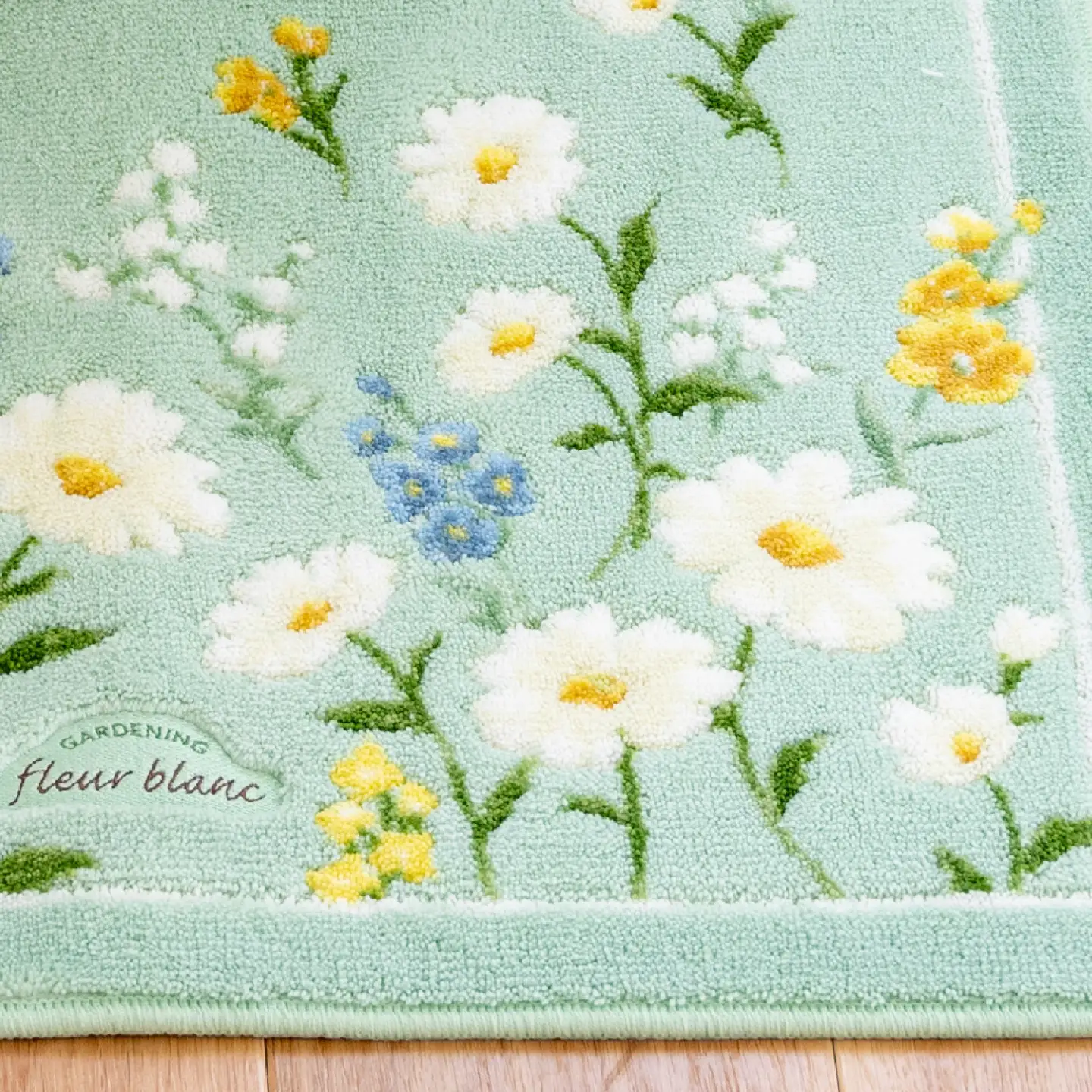 フルールブラン ロングトイレマット 約75×63cm グリーン 北欧 おしゃれ かわいい 洗える 花柄 マーガレット 大判 トイレ マット