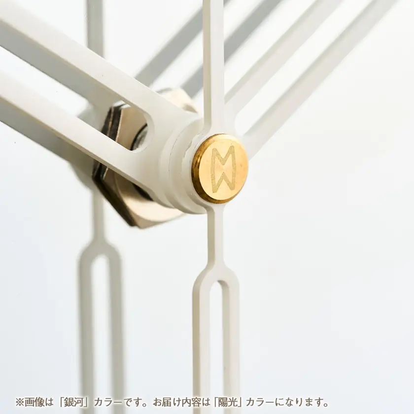 創業100年の表面技術を受け継ぐ会社が作った ひかりを楽しむ掛け時計260「陽光」【1631815】
