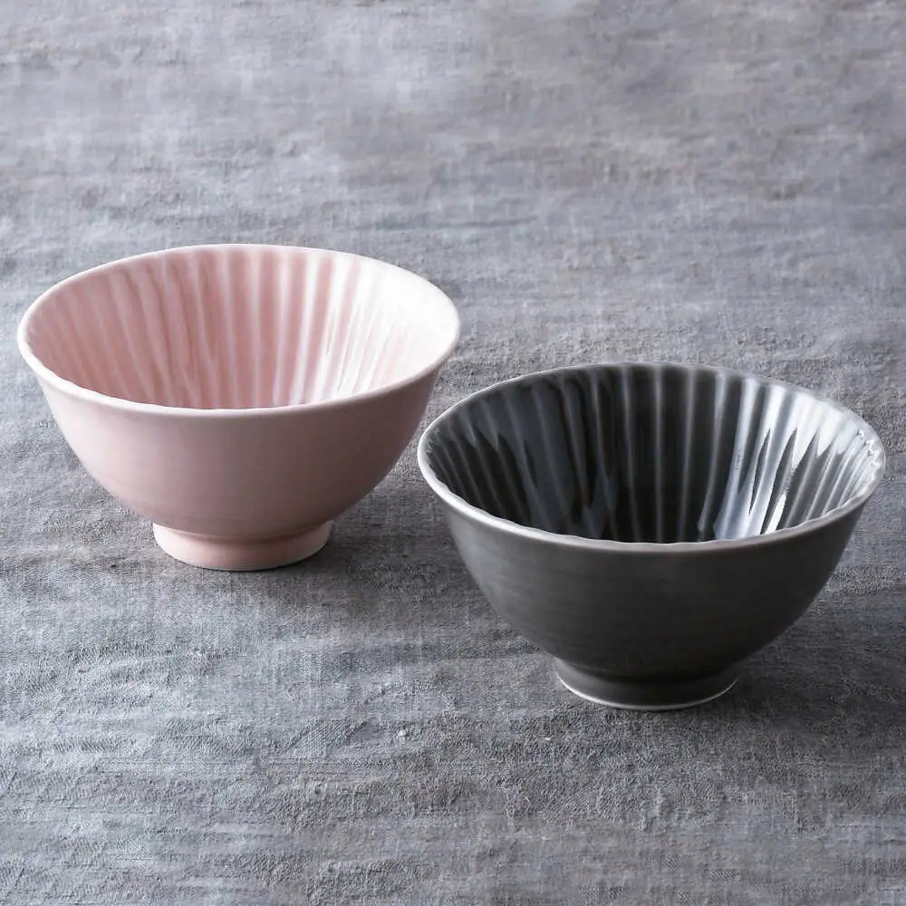 【波佐見焼】しのぎ 茶碗 大2個セット グレー・ピンク 食器 ちゃわん【一龍陶苑】[CC93]