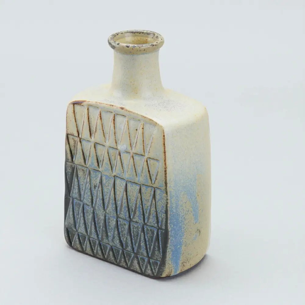 【瀬戸焼】花器　三角と鳥リバーシブル（K30）【かしわ窯】一輪挿し 花瓶 花器 インテリア / 瀬戸市 [BBAJ028]