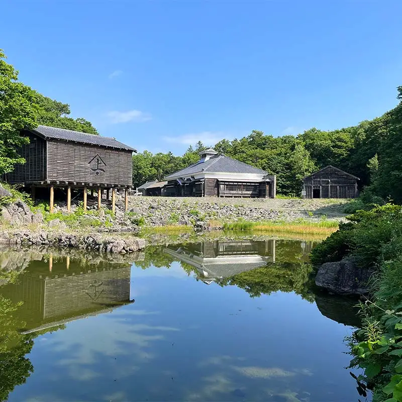 歴史と文化の北海道3館共通券 一般2名様分と北海道地域限定旅行クーポン15,000円分（Eメール発行） 人気 おすすめ 利用券 チケット F6S-522